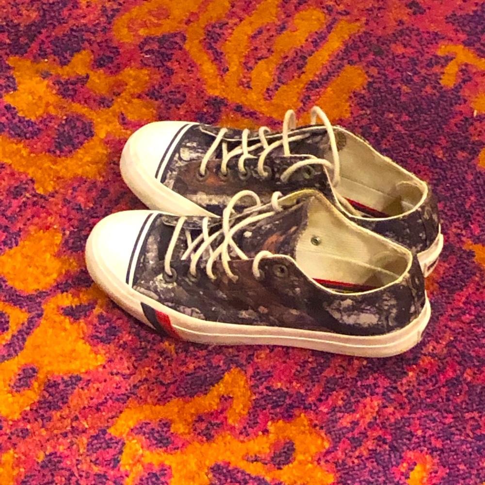 Awesome Pro Keds